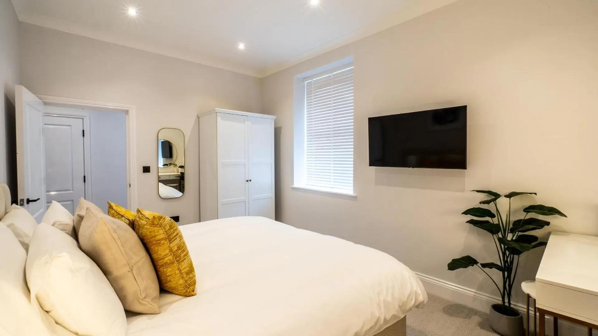 The Albermarle - Luxury Apartments By Stay In Scarborough